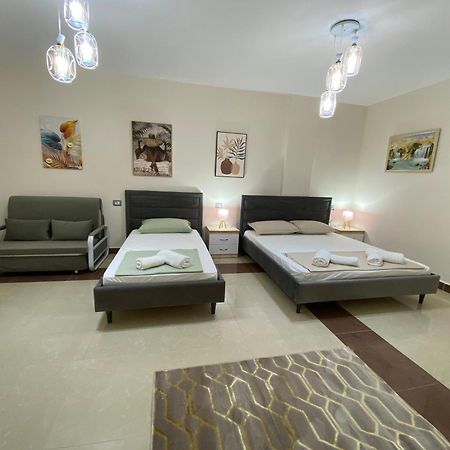 Tinas Rooms Durres Exterior photo