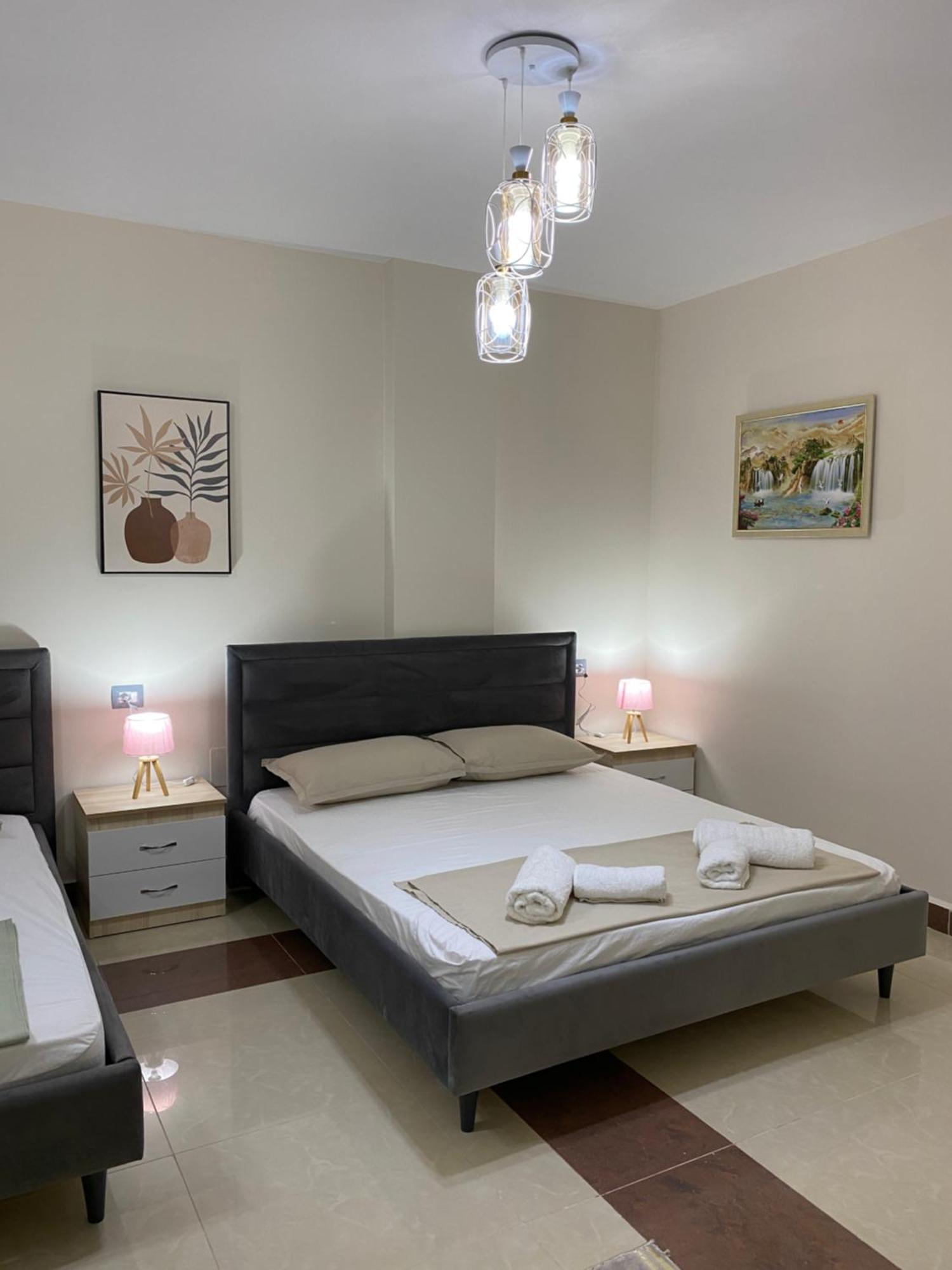 Tinas Rooms Durres Exterior photo