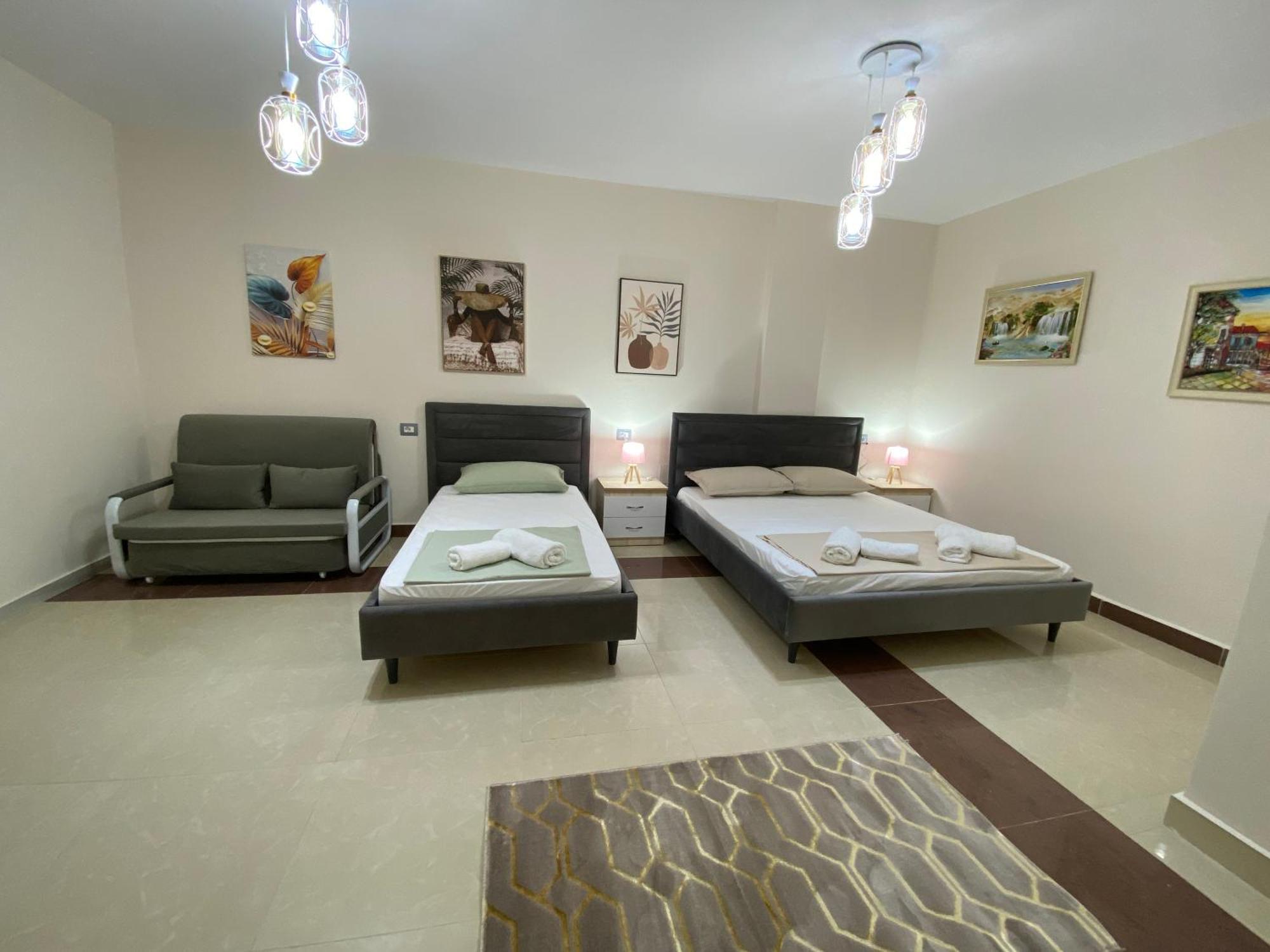 Tinas Rooms Durres Exterior photo