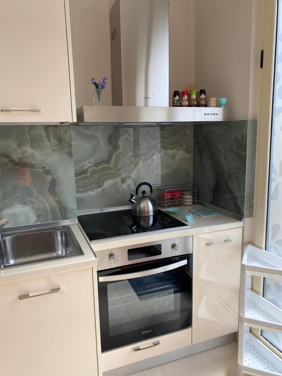 Tinas Rooms Durres Exterior photo